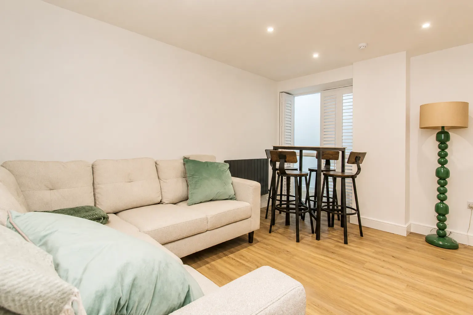 Finished furnished lounge at Kilbourn Street